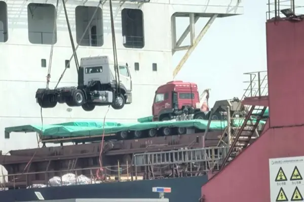 Το Sinotruk Howo 4x2 Tractor Truck έχει στείλει στη Σαουδική Αραβία